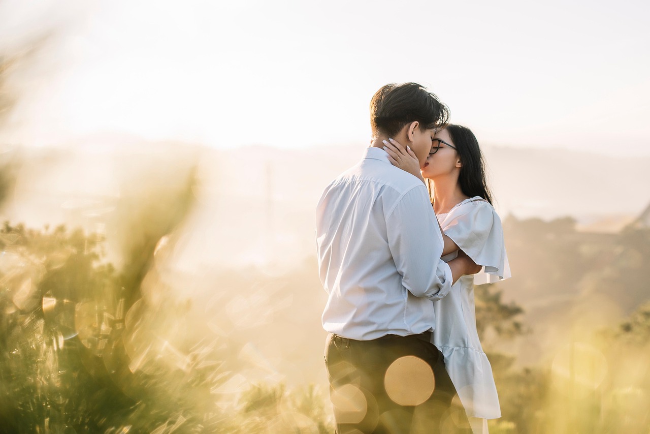 Liquid Love: Are we too free for real connection?
